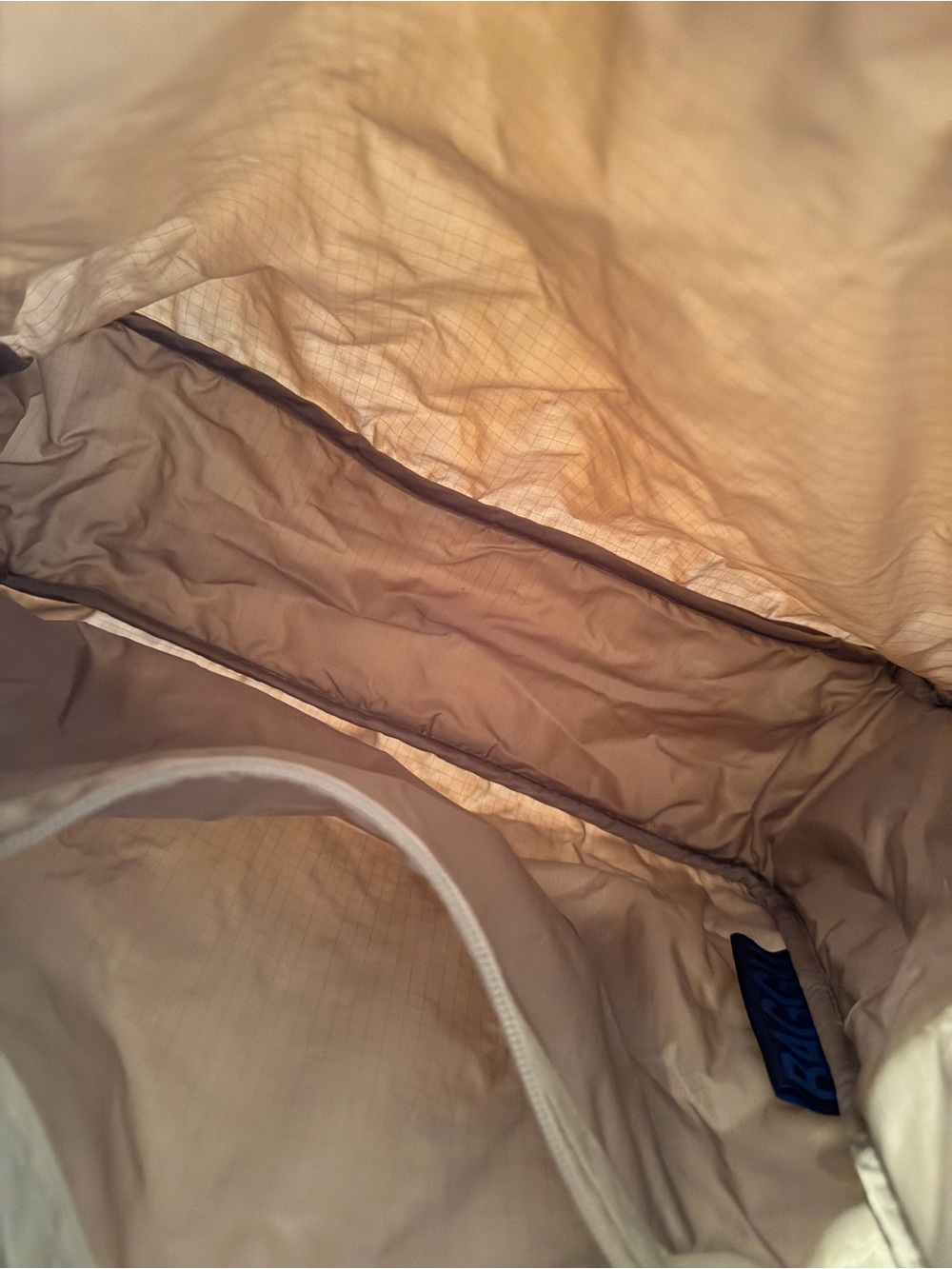 Baggu Large Shoulder Bag - Turtledove - Picture 3 of 3